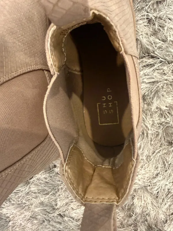 Shy Shop boots Tan Size 8 - Image 4