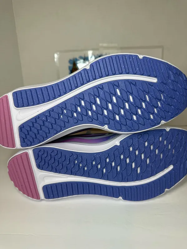 Nike Cosmic Runner 7.5W/6Y - Image 6
