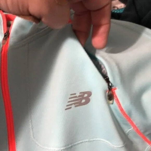 New balance 1/4 zip up hooded activewear shirt women's size‎ small - Image 10