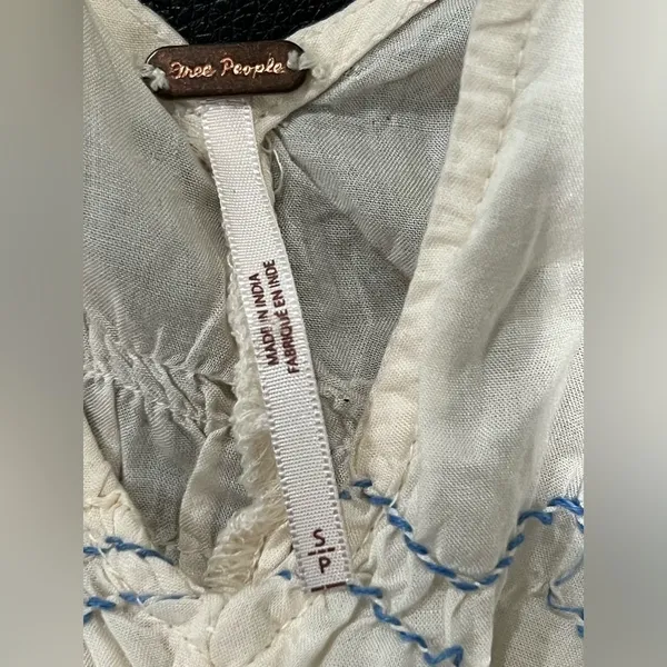 Free People Embroidered dress has peasant-style romantic, vintage-inspired Sz S - Image 14