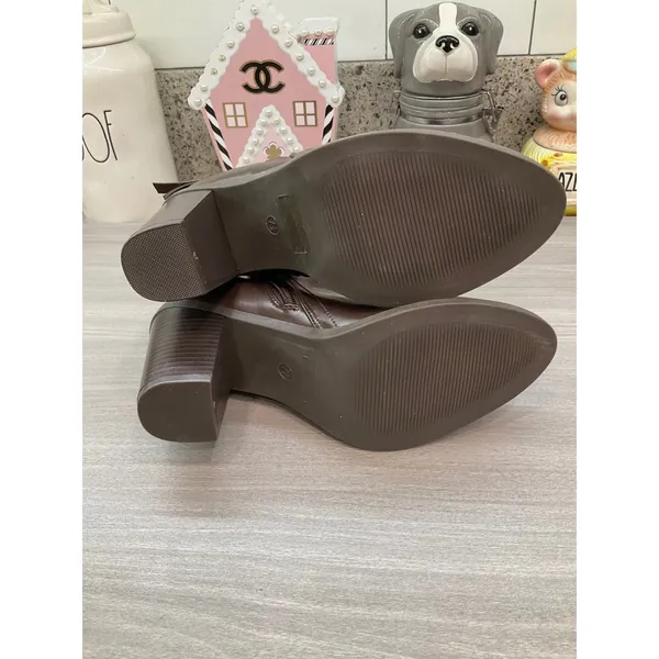 Trendsup Buffy-20 Stacked‎ Heel Side Zipper Pu Leather Brown Ankle Booties - Image 5