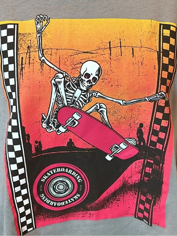 Gray Graphic Skeleton Skate Cropped Tee Size XL - Image 4