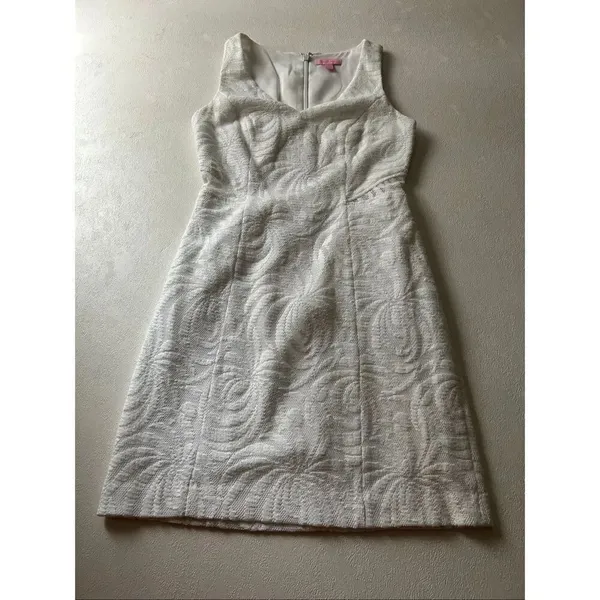 Lilly Pulitzer White Jacquard Sheath Dress Size 0 – Elegant Textured Floral Mini - Image 2