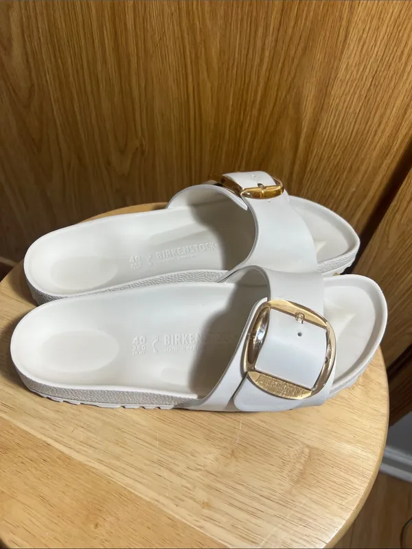 Birkenstock White Slide Sandals with Gold Buckle - Image 4