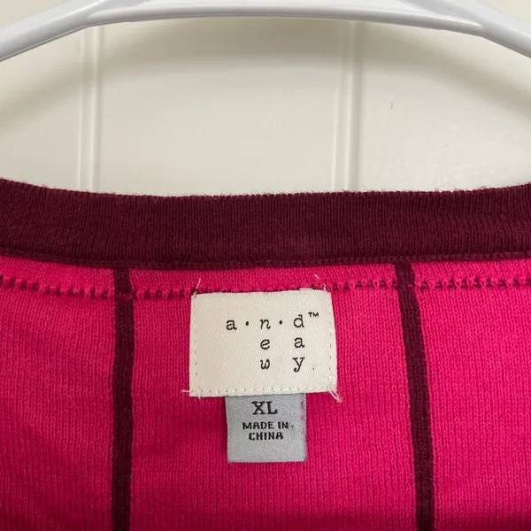 EUC | A New Day women’s maroon pink checkered‎ plaid button cardigan sweater XL - Image 4