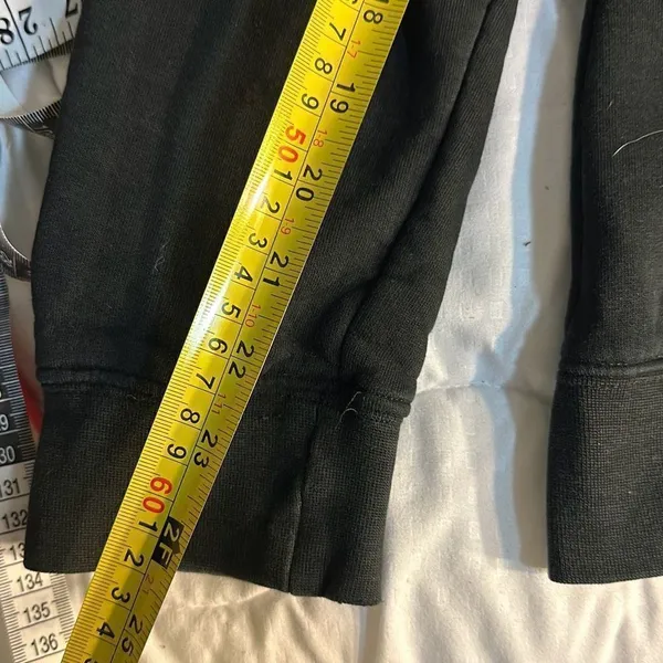 Large Heart Hoodie Black with Zipper and front pockets - Image 6