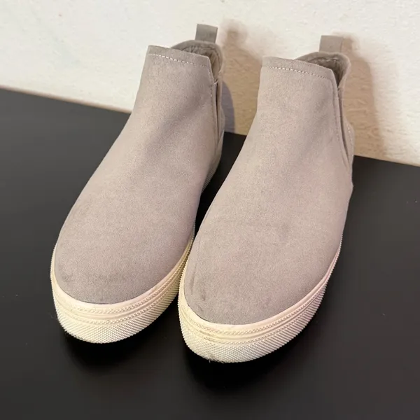 Dolce Vita High Top Platform Sneakers Ankle Bootie Womens 10 Gray Faux Suede - Image 2