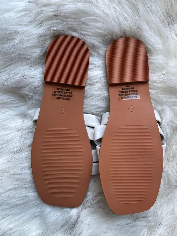 Steve Madden White Leather Sandals - Image 2
