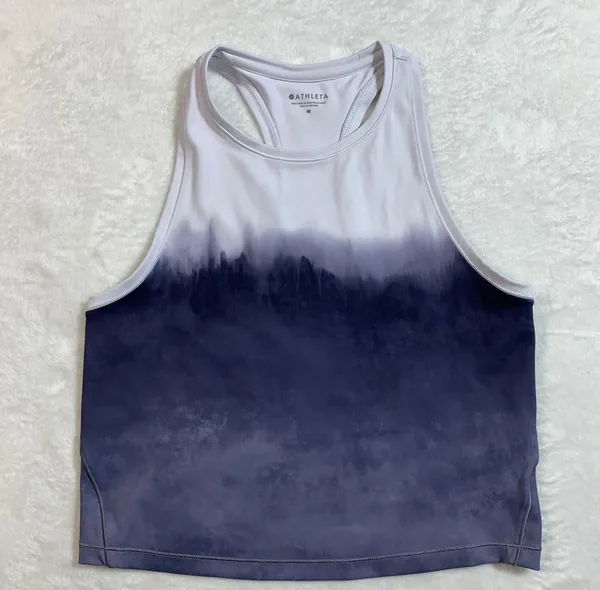 Athleta crop workout tank size medium - Image 5