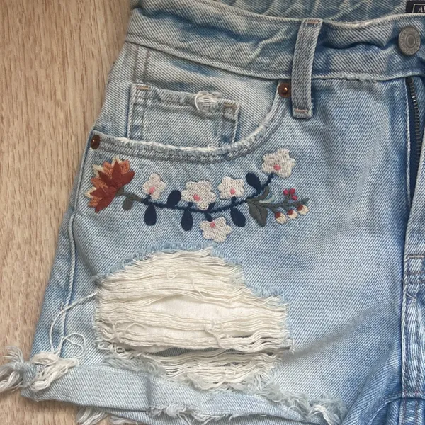 Abercrombie Fitch Blue Embroidered Floral Distressed Denim Shorts Women - Image 3