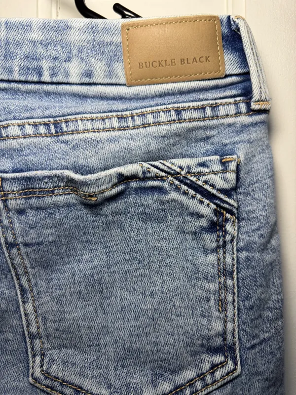 Buckle Black Fit No. 53 Stretch Cuffed Shorts Size 27 - Image 5