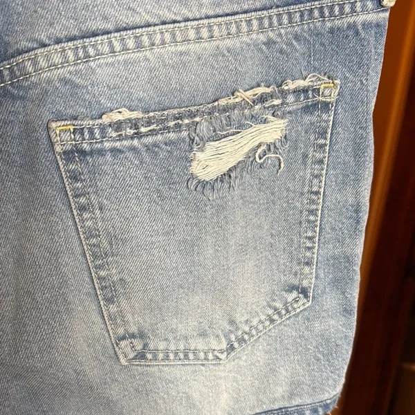 Free People We The Free Distressed Denim Shorts Size 28 Raw Hem Mid Rise Boho - Image 9