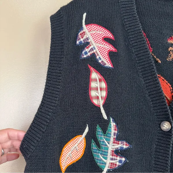 Vintage Karen Scott Black Cardigan Sweater Vest Large Fall Fruit Bear Embroidery - Image 2
