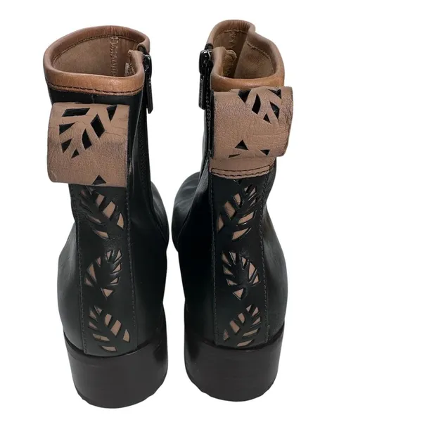 Timberland Bootie Sz‎ 9 M Flora Black Leather Stacked Heel Floral Laser Cutout - Image 6