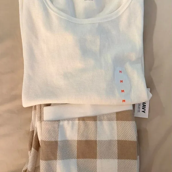 Old Navy Waffle Knit Buffalo Check Pajama Set Medium - Image 6