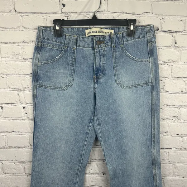 Gap Low Rise Boot Cut Denim Jeans Light‎ Wash Size 8R Cotton Patch Pockets - Image 3