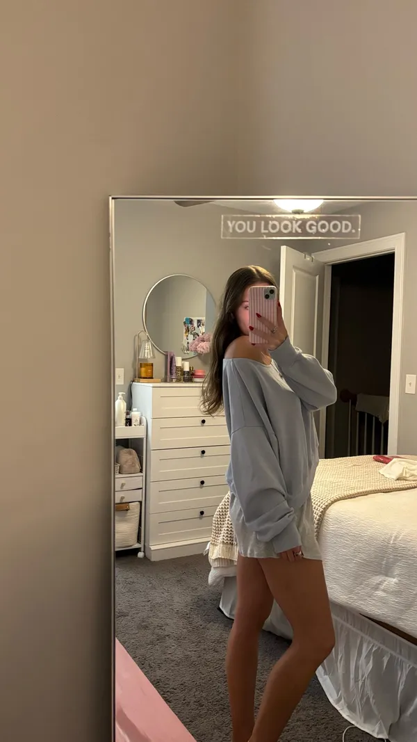 Hollister Off-The-Shoulder Crewneck - Image 3