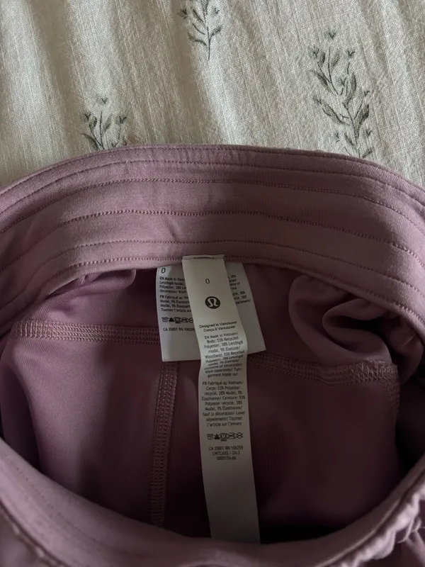 Lululemon Softstreme shorts - Image 4