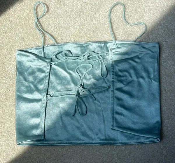 Silk light blue crop top - Image 2