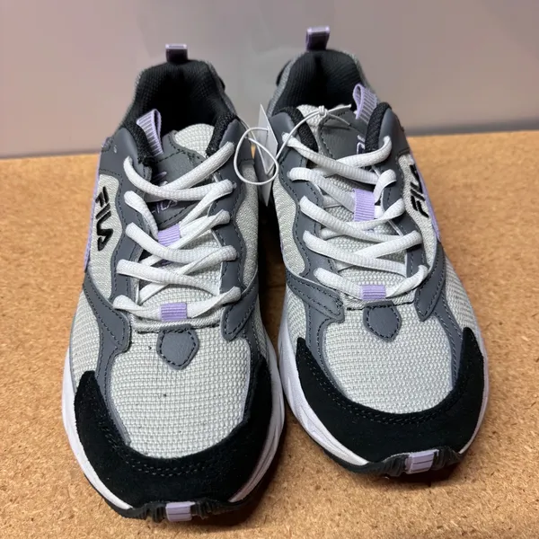 fila women's sneakers size 6 - Image 2