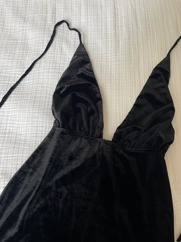 Tobi Black Velvet Dress - Image 4