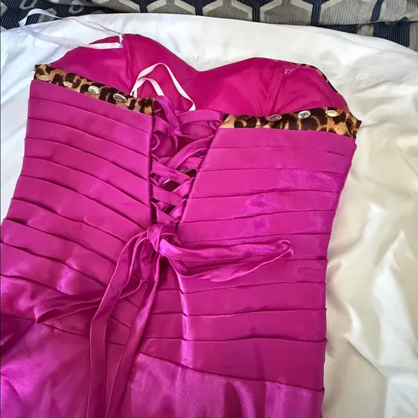 Fuchsia Leopard - Image 5
