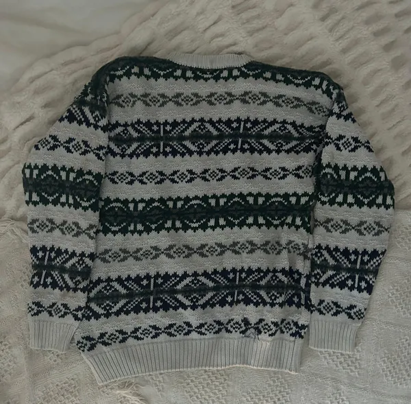 Gap Sweater - Image 2