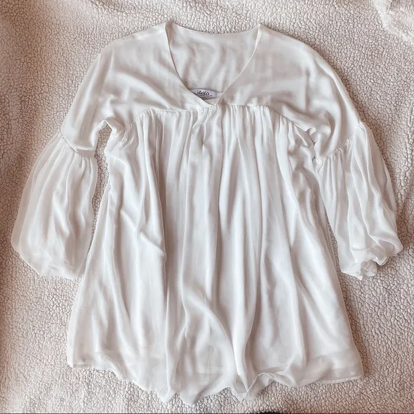 Lulu’s Flowy White Balloon Sleeve Mini Dress NWOT - Image 4