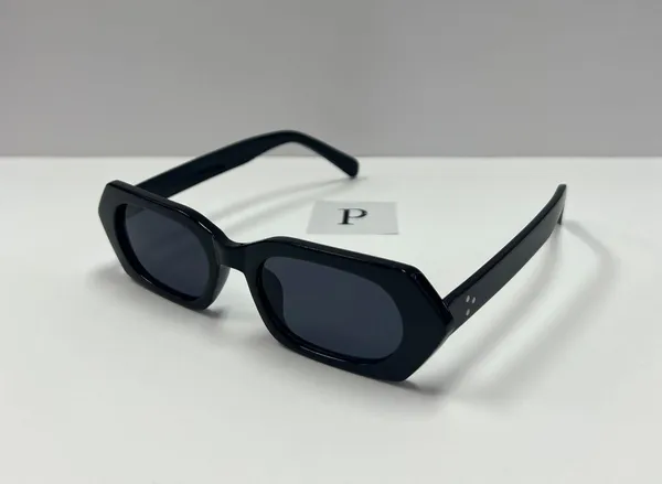 90s retro black sunglasses / small 90s style black sunglasses - Image 2