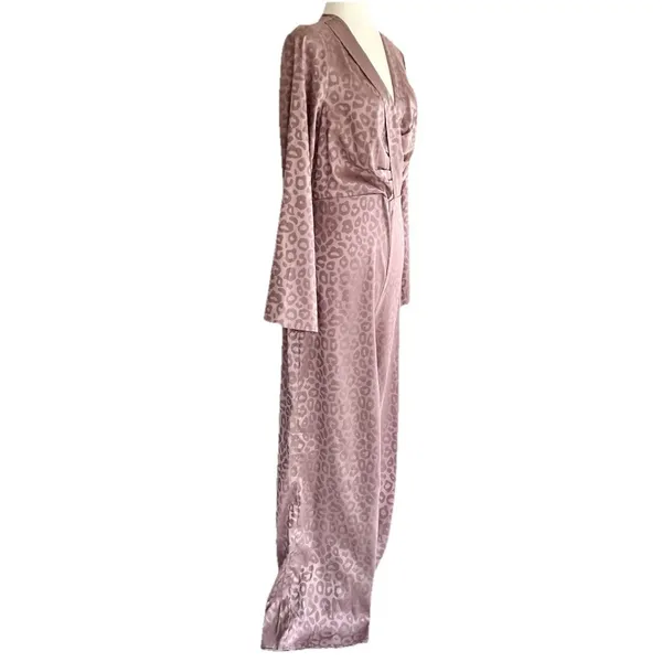 Lulus Dusty Lavender‎ Leopard Print Bell Sleeve Jumpsuit NWT M (6) - Image 5