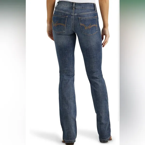 Wrangler Women's Western Mid Rise Stretch Boot Cut‎ Jean C17 - Image 3