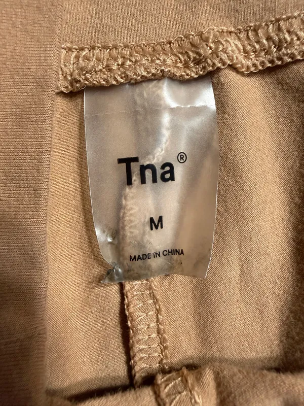 Tna Aritzia Tan Wide leg yoga pants TALL Sz M - Image 5