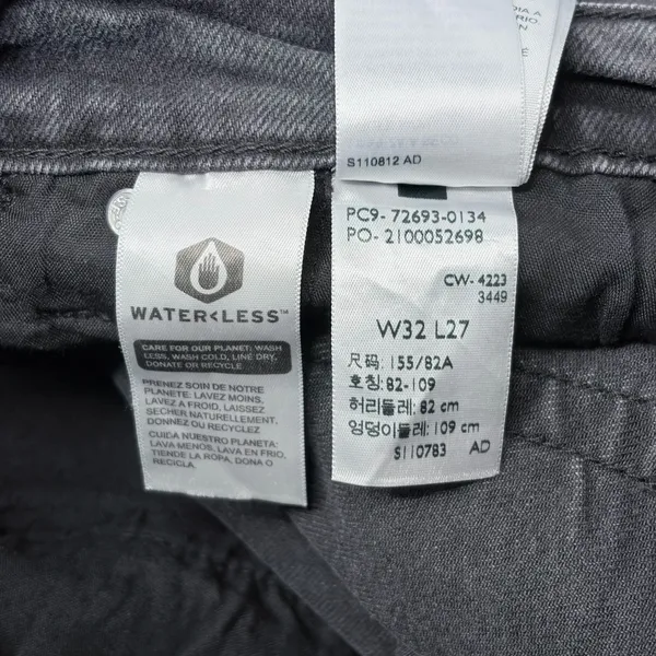 Levi’s Black Ribcage Straight Ankle Jeans - Image 6