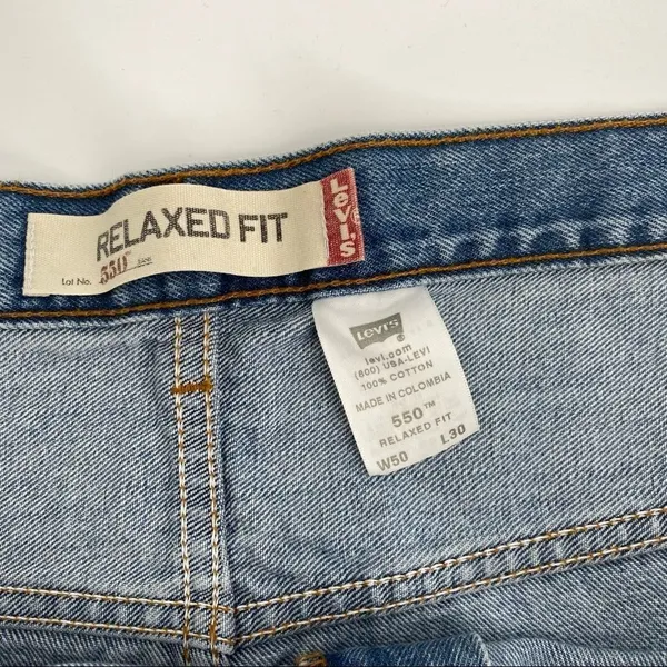 Levi's 550 Relaxed Fit‎ light wash classic jeans size 50 x 30 - Image 4