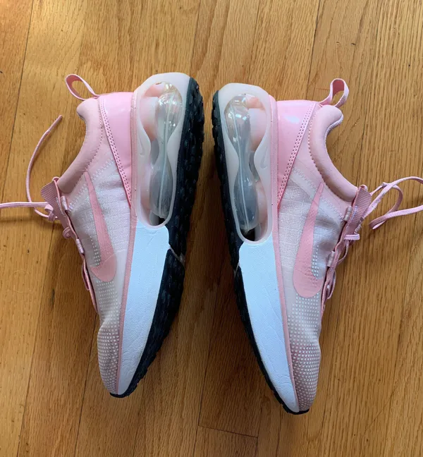 Nike Air Max Shoes - Image 2