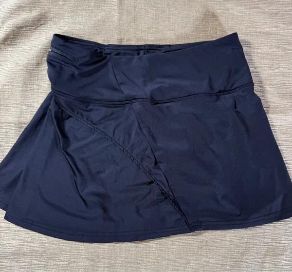 YYV Women’s Black Athletic Skort Size M Built In Shorts Zip Pocket Tennis Golf - Image 9