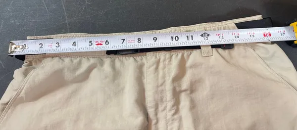 The North Face Women’s Hiking Cargo Capri Beige Nylon Trail Outdoor Pants L - Image 15