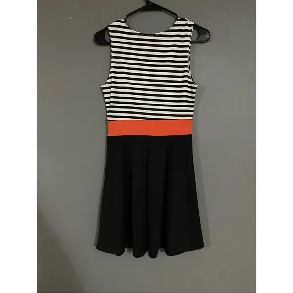 Flashing Lights Black White Pink Bow Sleeveless Dress Size Medium - Image 5