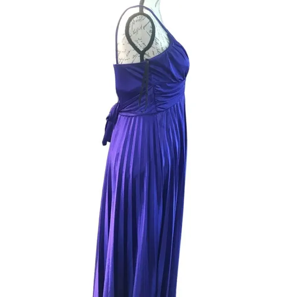 Deb Purple Spaghetti Strap Formal Dress Medium - Image 4