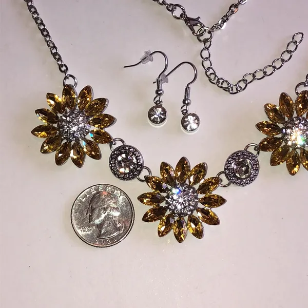 Sunflower Yellow Crystal Silver Tone Necklace and Earring Set - Image 4