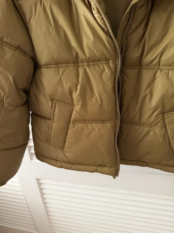 American Eagle Outfitters Puffer Jacket - Image 2