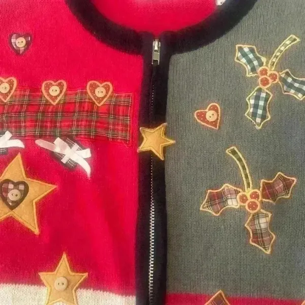 Vintage Christmas Embroidered Sweater Patchwork Medium Ugly Christmas Sweat - Image 3