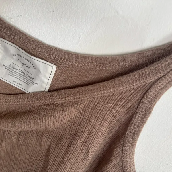 Ribbed Knit Tank Top in Camel Tan Size M - Image 3