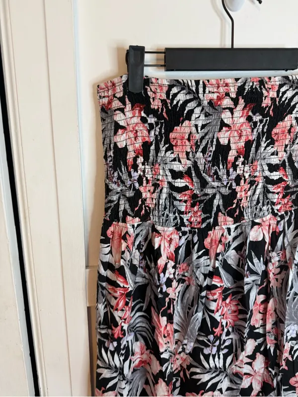 Forever 21 Tropical Floral Smocked Strapless Maxi Dress - Image 3