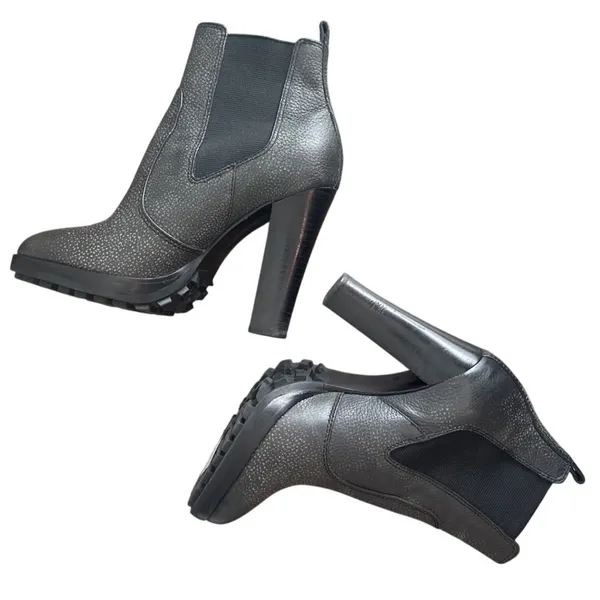 Tory Burch Sullivan Booties 7 Irish Charcoal Leather Lug Platform Chelsea - Image 5
