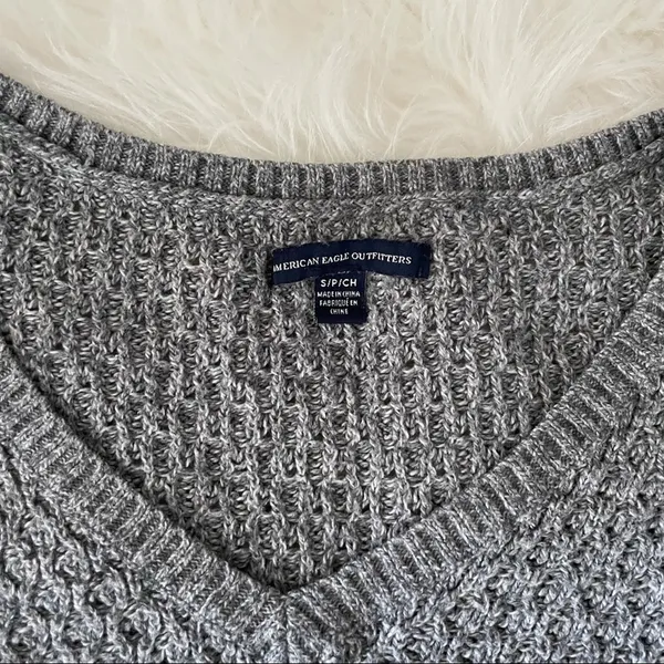 American Eagle Grey Sweater V-neck - Image 2