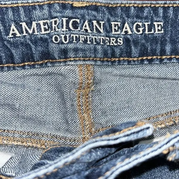 American Eagle Outfitters Blue Distressed Ankle Length Jeans(Size 6) - Image 7