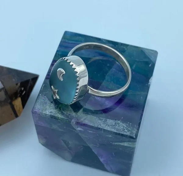 Moon & Star Sea Tumbled Sea Foam Sea Glass Sterling Silver Ring Size 10 - Image 7