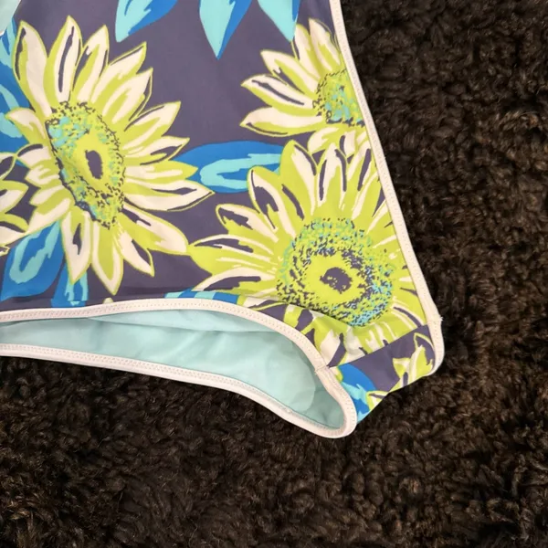Aerie Floral Woman's One Piece Swimsuit Large Regular - Image 10