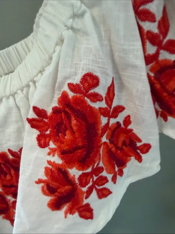 Umgee Off-The-Shoulder Boho Dress with Red Floral Embroidery & Pockets (Sz Large - Image 6